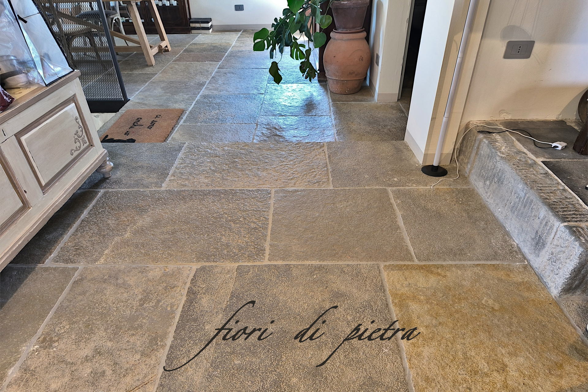 Realizzazione Pavimenti in pietra VECCHIA TOSCANA